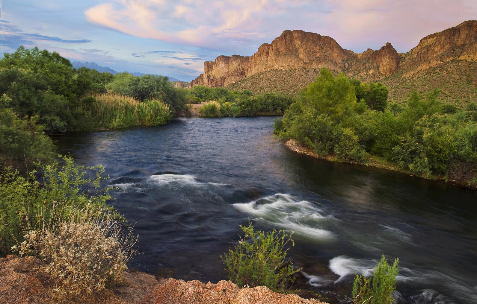 Lower Salt River Bend - the view looking uptream toward the lower Salt Rive...
